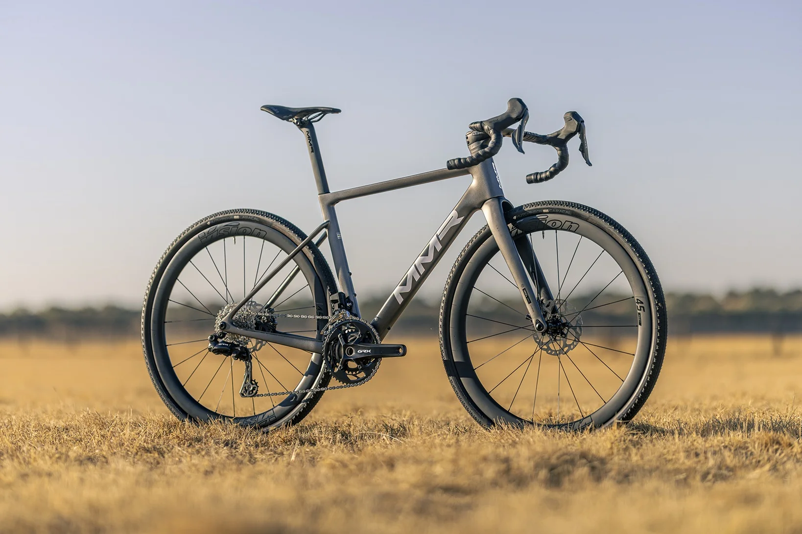 Nueva MMR Simun 10 (2026), el Rendimiento Puro en la Cúspide del Gravel Racing Nueva MMR Simun 10 (2026), el Rendimiento Puro en la Cúspide del Gravel Racing