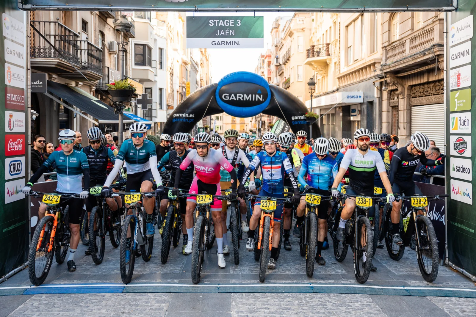 Nueva victoria de etapa para Alleman y Becking en la Andalucía Bike Race 2024