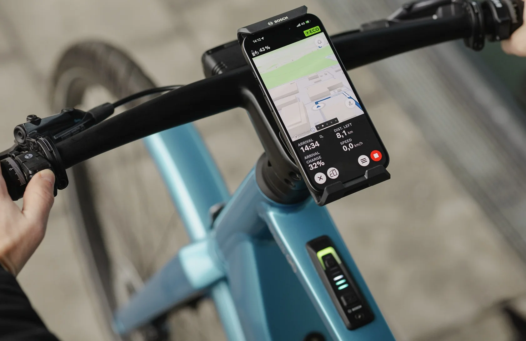 Nuevas funciones de Bosch eBike Systems con Trick Check y el nuevo SmartphoneGrip Vertical
