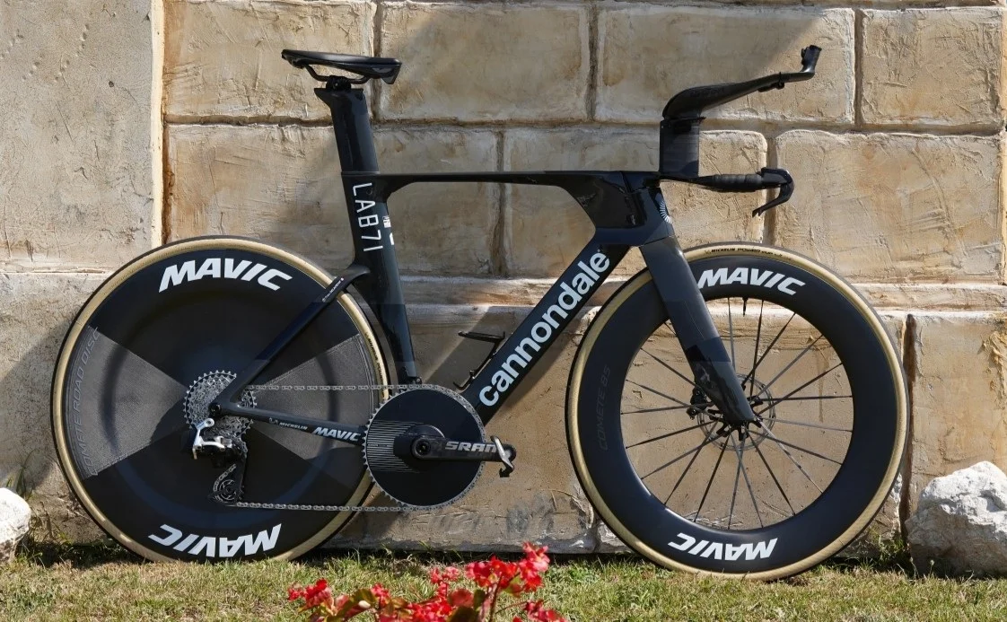 Nuevas Mavic Comete 85 y Comete Road Disc: tecnología aerodinámica de carbono para triatlón y contrarreloj