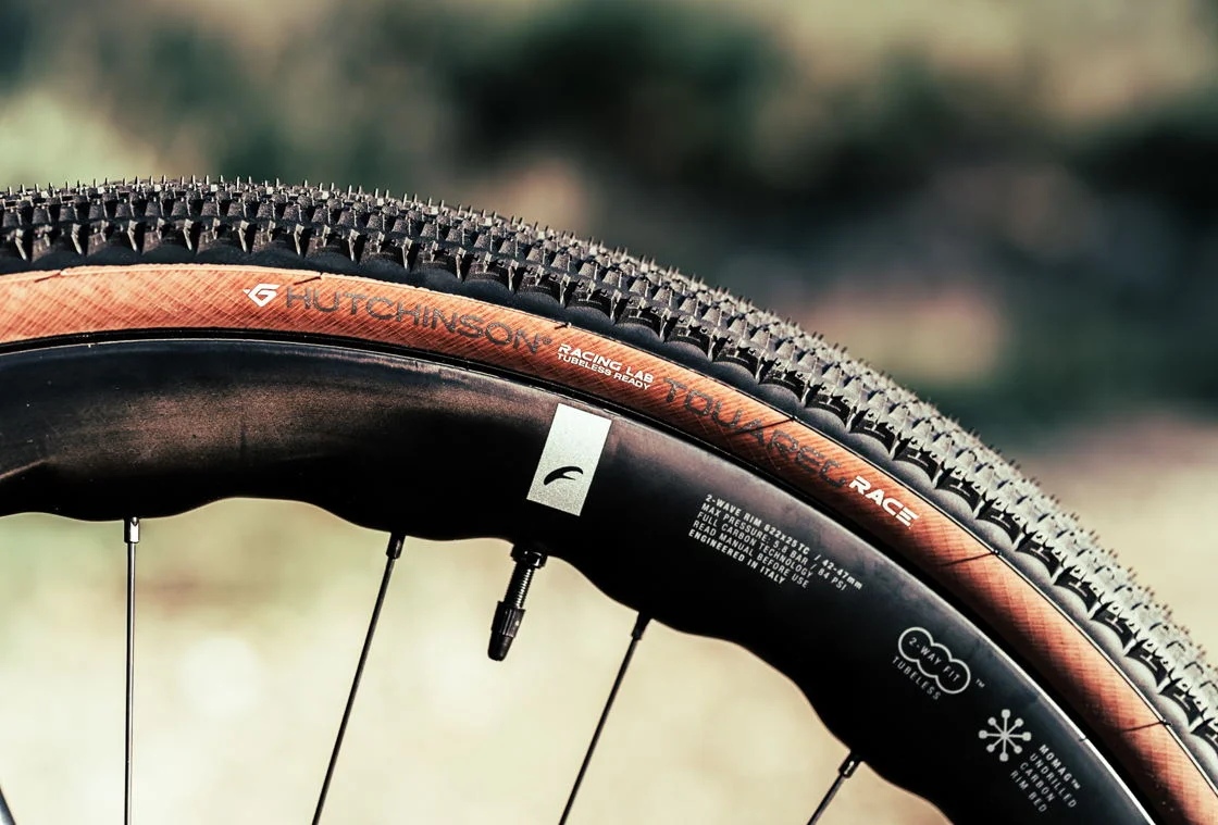 Nuevos neumáticos Hutchinson Touareg Race de 50mm para volar en los circuitos de gravel