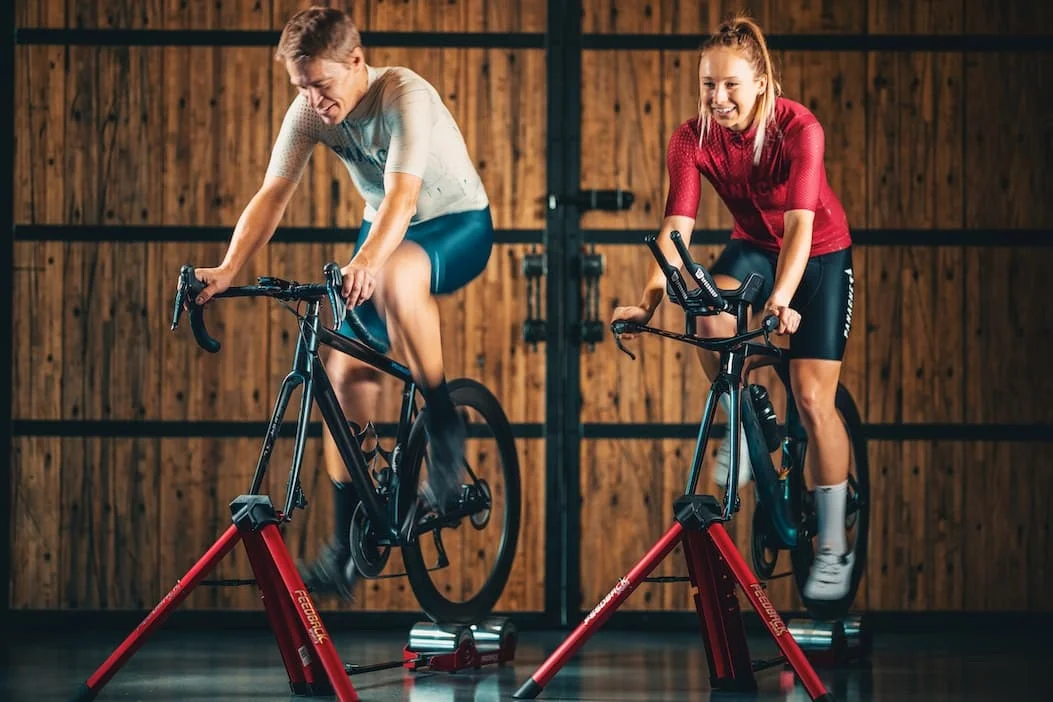 Omnium OverDrive el rodillo ultraligero plegable para calentar en carrera o entrenar en casa