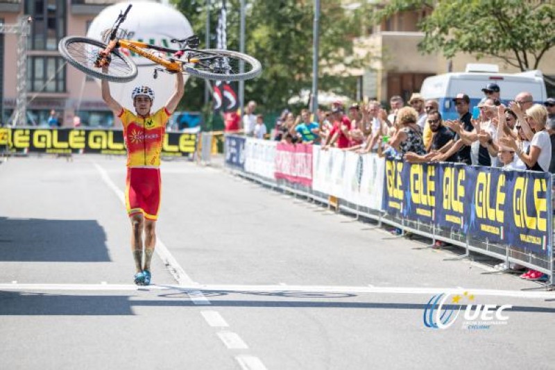 Oro de Jofre Cullell en el Europeo junior de BTT