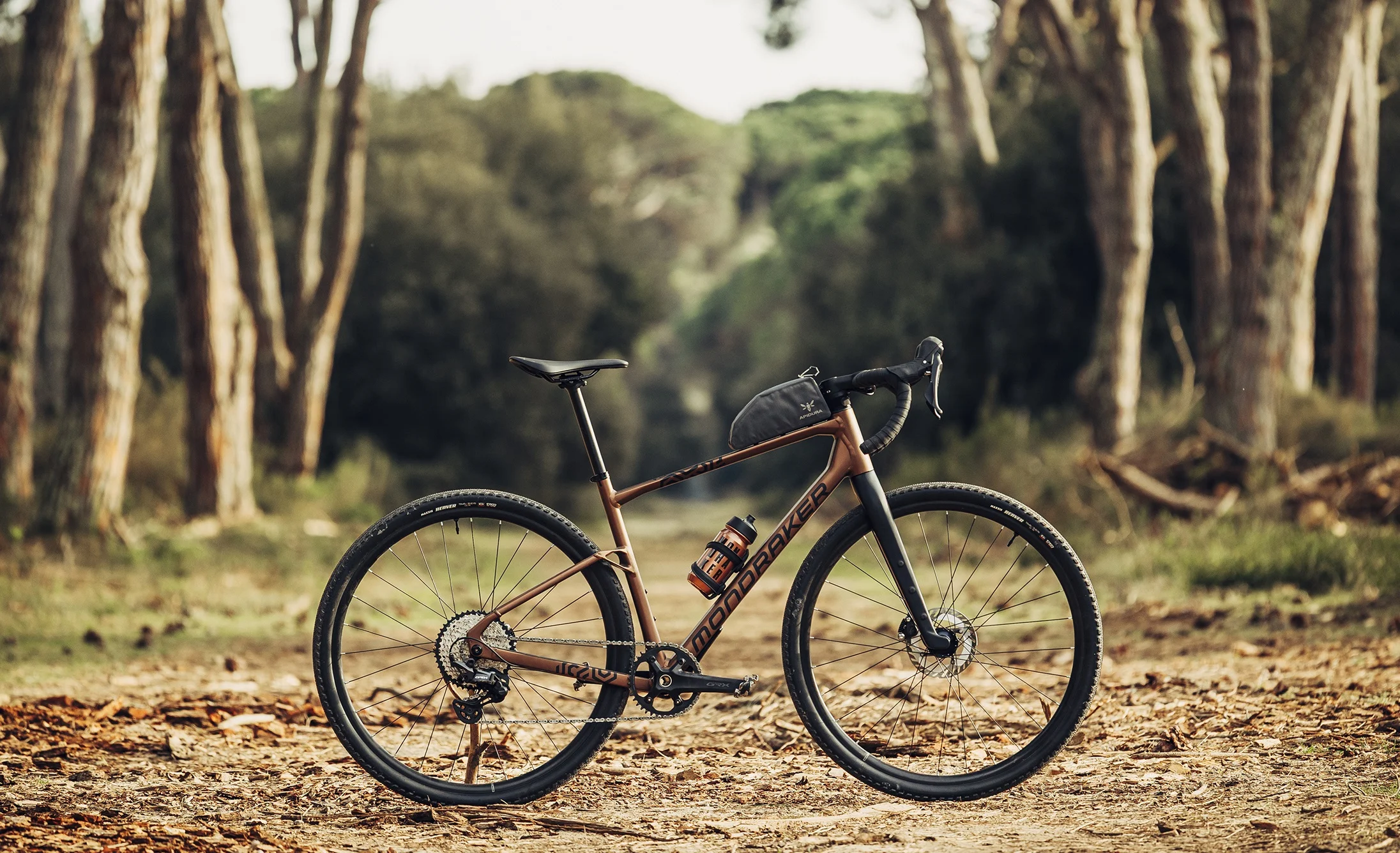 Os presentamos la Mondraker Arid. Realizada íntegramente en aluminio Stealth EVO
