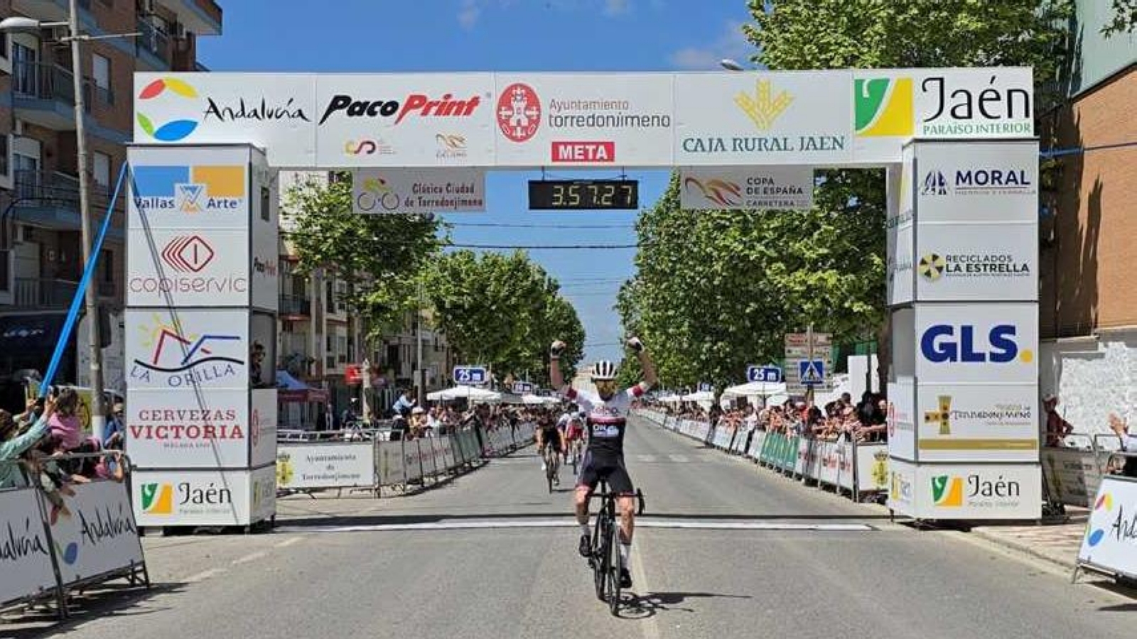 Pablo Ara se impone en la Clásica de Torredonjimeno