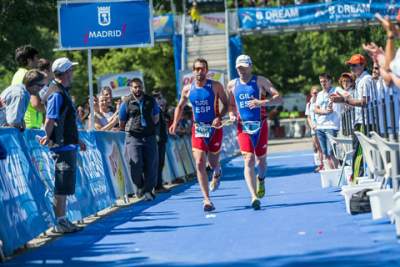 Exitoso triatlón paralímpico en la Casa de Campo