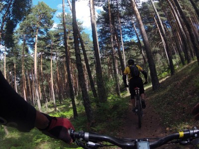 Participa en la tercera etapa de la Vuelta a Burgos BTT