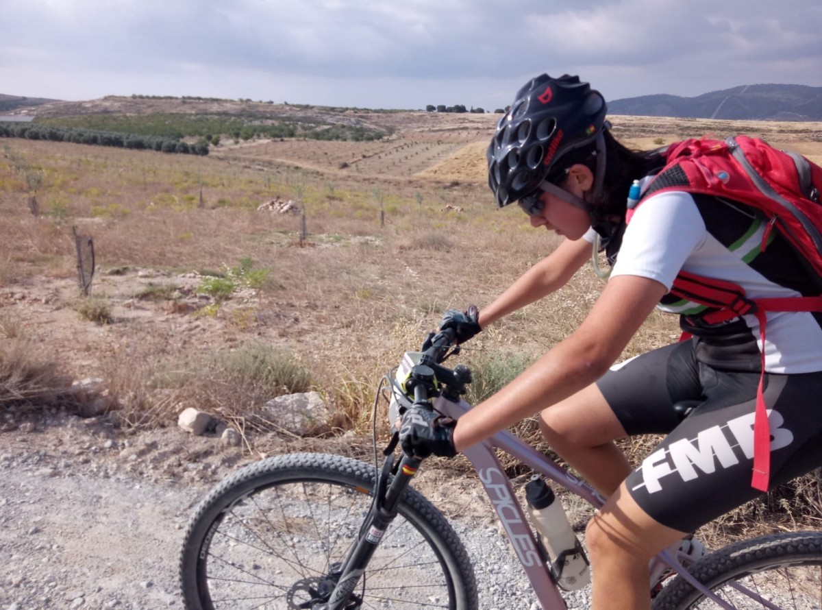 Paula Martín se estrena en MTB con victoria