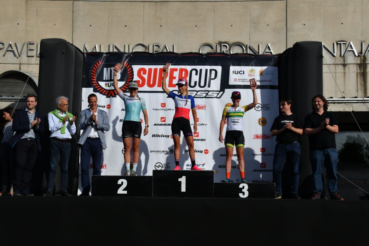 Pauline Ferrand Prevot reina en el arranque de la Super Cup Massi