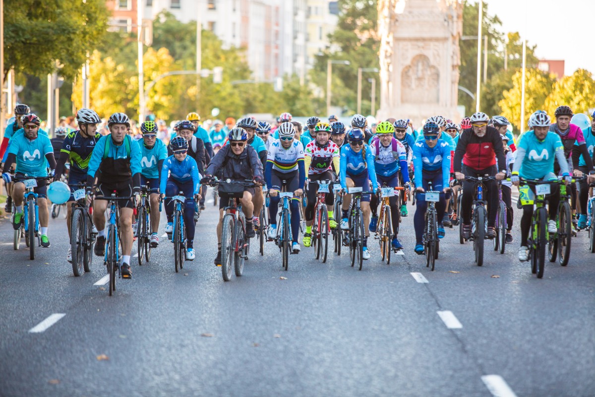 Pedro Delgado y Pablo Lastras estarán en la salida de la Fiesta de la Bici Movistar