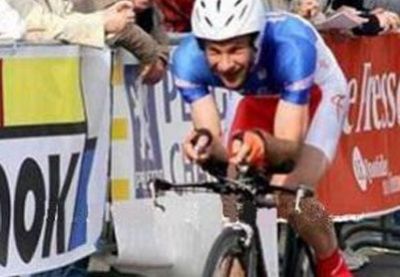 Peraud (Massi) también arrasa en carretera