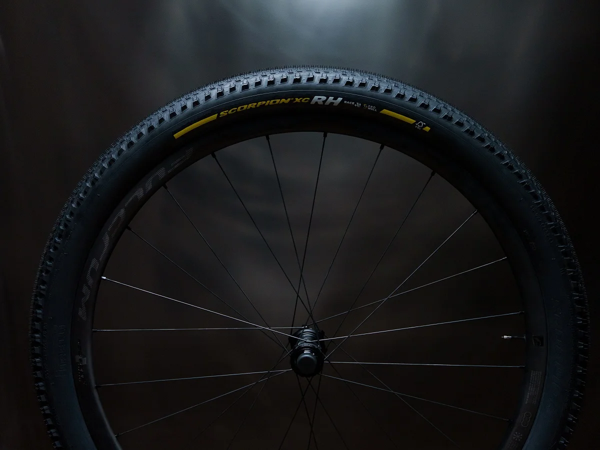 Pirelli Scorpion XC RH, el Neumático de MTB de Competición Más Rápido para Cross-Country