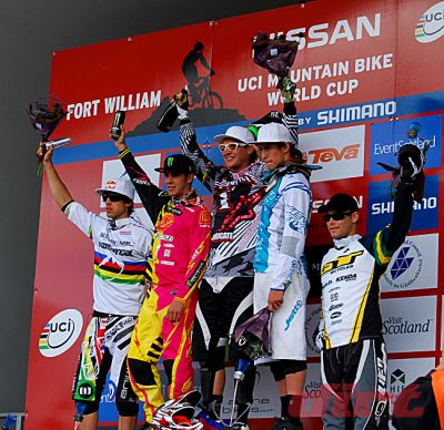 Greg Minnar demuestra su clase en Fort William Greg Minnar demuestra su clase en Fort William