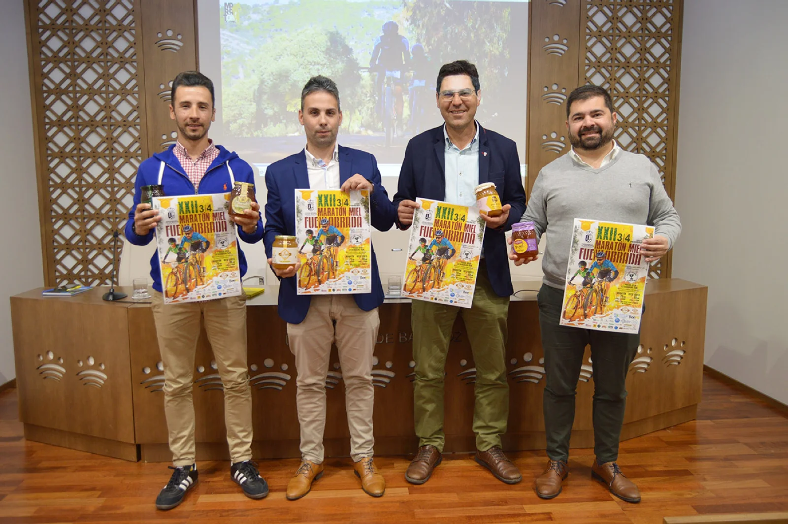 Presentada la XXII Maratón de la Miel de Fuenlabrada de los Montes en la Diputación de Badajoz