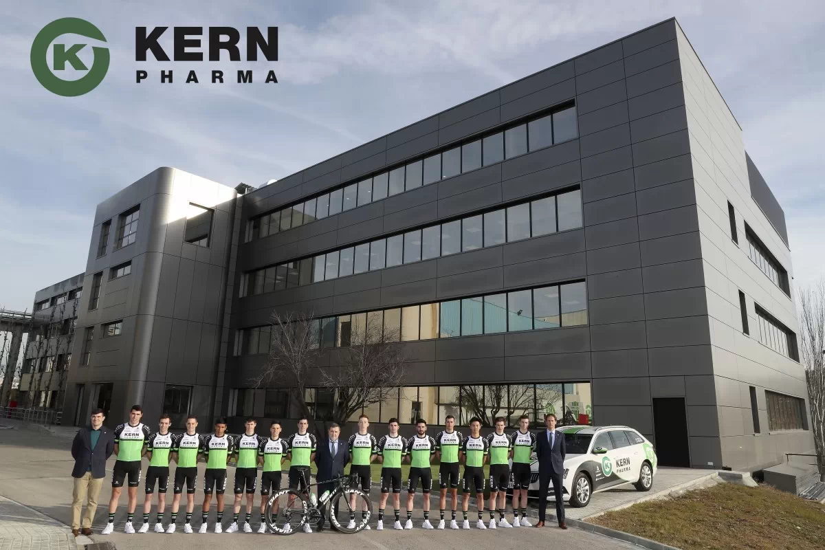 Presentado el Kern Pharma nuevo equipo UCI Continental