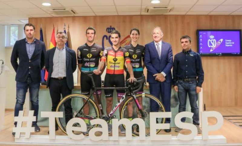 Presentado el Team Ginestar-Delikia Sport con Orts, Esteban y Lloret