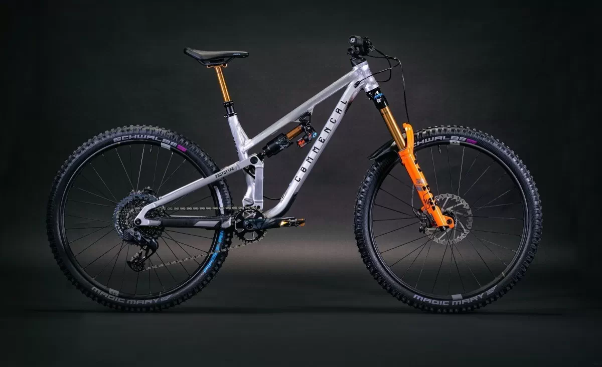 Primeras imágenes del prototipo META P0003.1 de Commencal