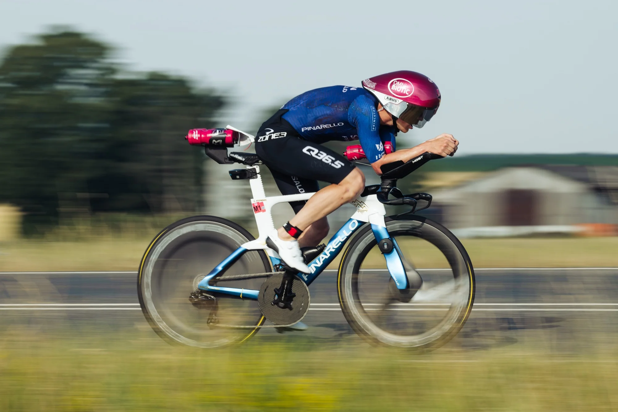 Prototipo Q36.5 Tri Skinsuit: El tritraje de Casper Stornes revoluciona el Campeonato de Europa IRONMAN