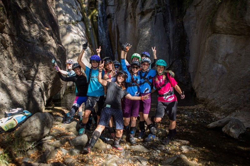 Puro Pirineo acoge el primer CLINIC de MTB para MUJERES