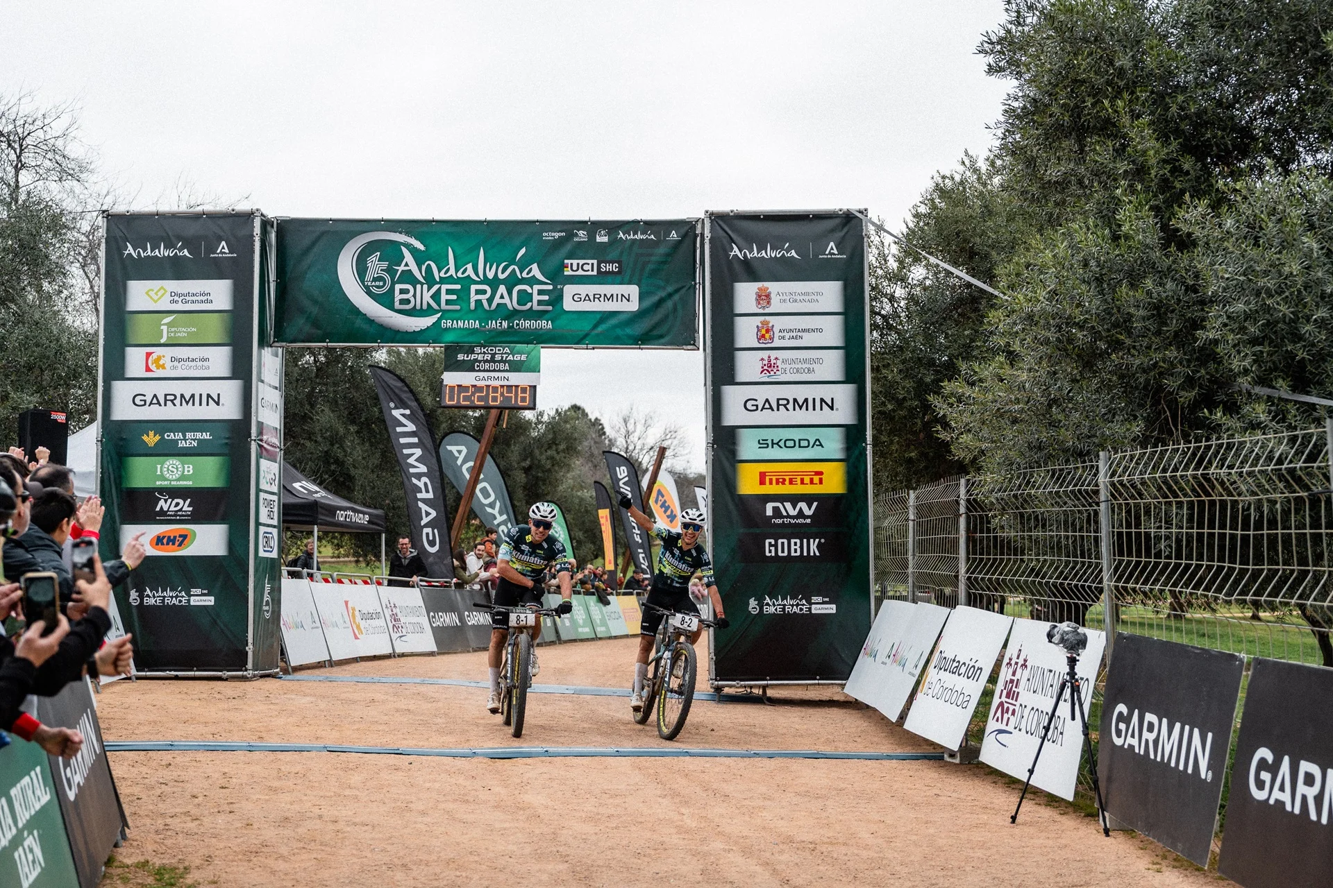 Quinta Etapa Andalucía Bike Race 2025 - Miguel Muñoz y Luis Francisco Pérez vencen en el Día de Andalucía