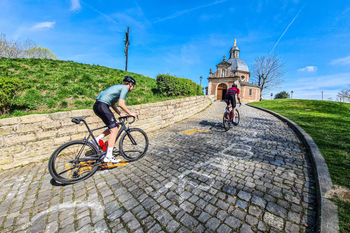 Remco Evenepoel y su entrenamiento secreto en el pavé desata la locura en Bélgica
