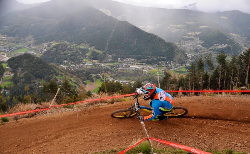 Rémi Thirion y Marine Cabirou se imponen en la Copa Catalana de DHI