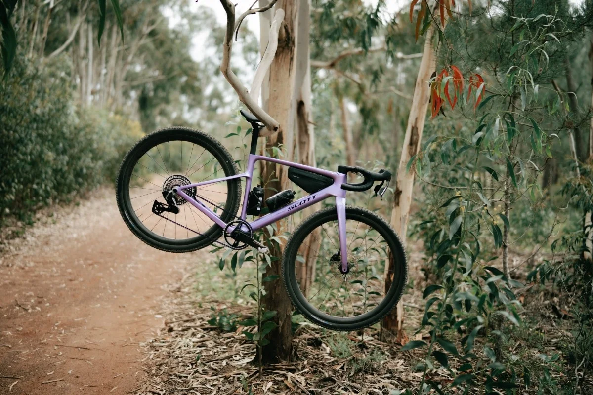 Renovación total de la Scott Addict Gravel: Admite cubiertas de MTB y dispara el confort un 60% 