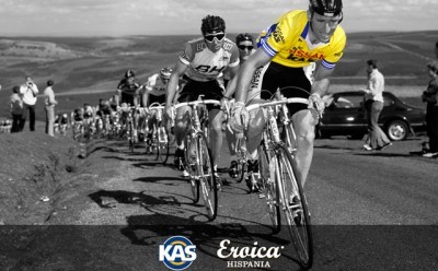 Revive el espíritu del equipo ciclista KAS en La Eroica