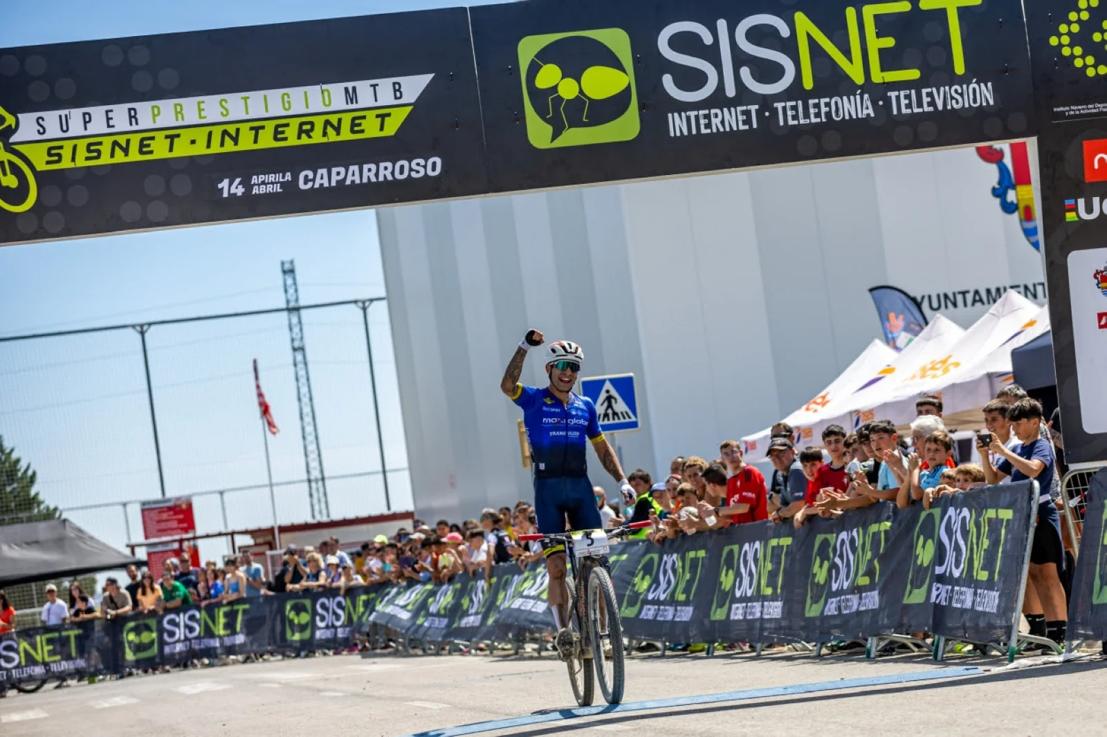 Ricardo Marinheiro y Marta Cano triunfan en el Superprestigio MTB SISNET de Caparros