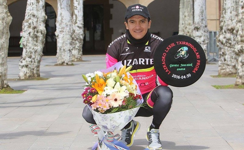 Richard Carapaz, a prueba con Movistar Team