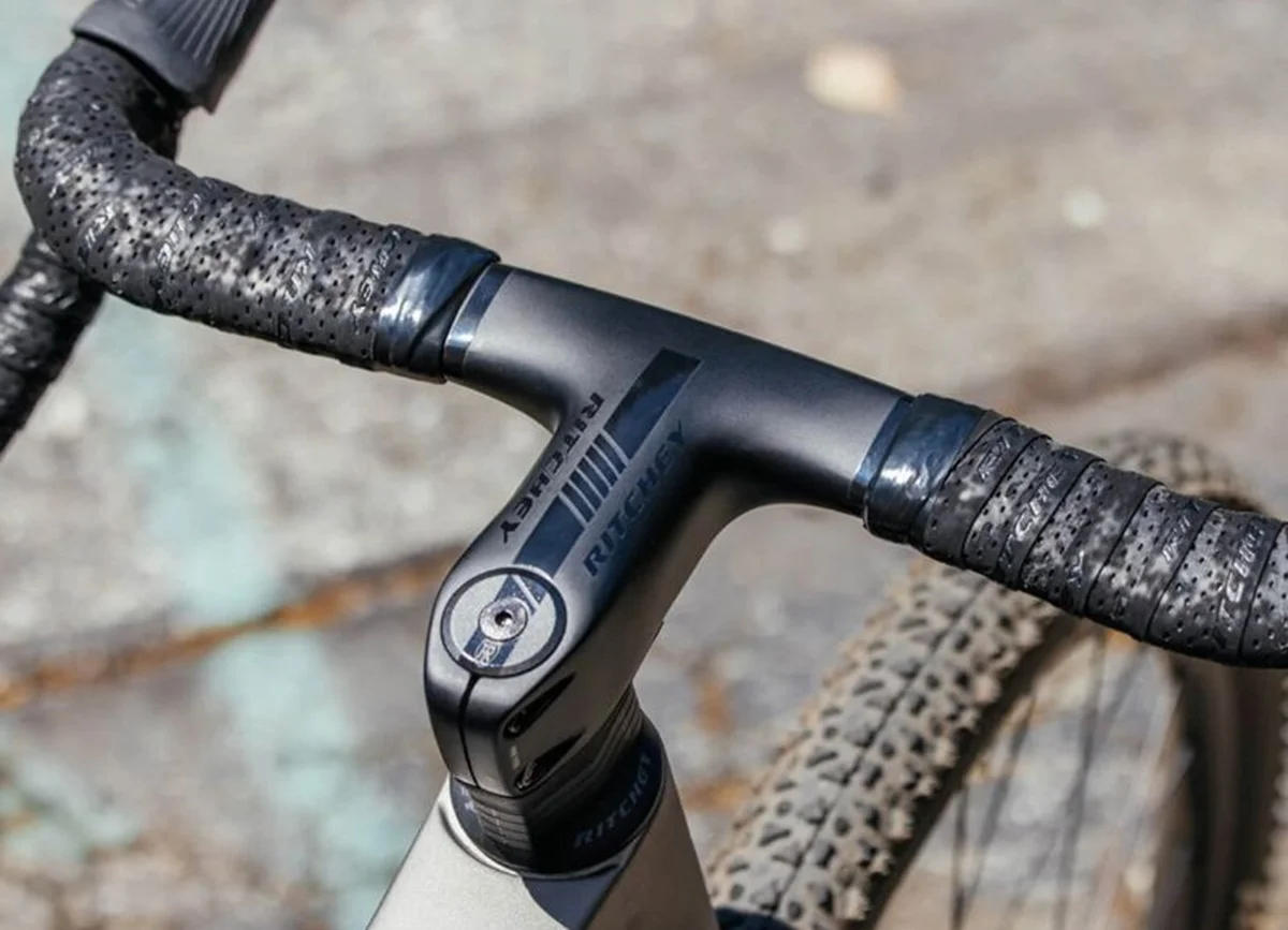 Ritchey SuperLogic concentra los componentes de carbono de alto módulo