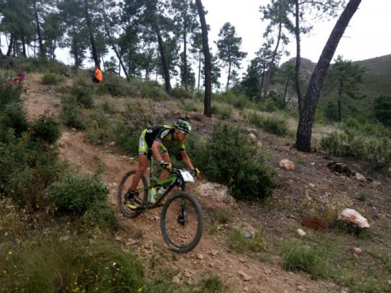 Roberto Bou y Anna Ramírez ganadores en la cuarta edición de la Titán Villuercas