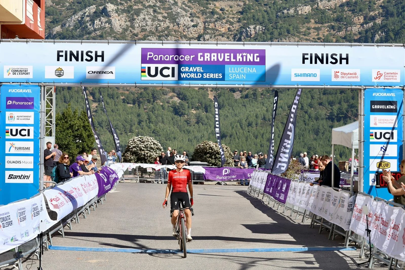 Romain Bardet y Sofía Gómez conquistan la Castellón Gravel Race Orbea 2026