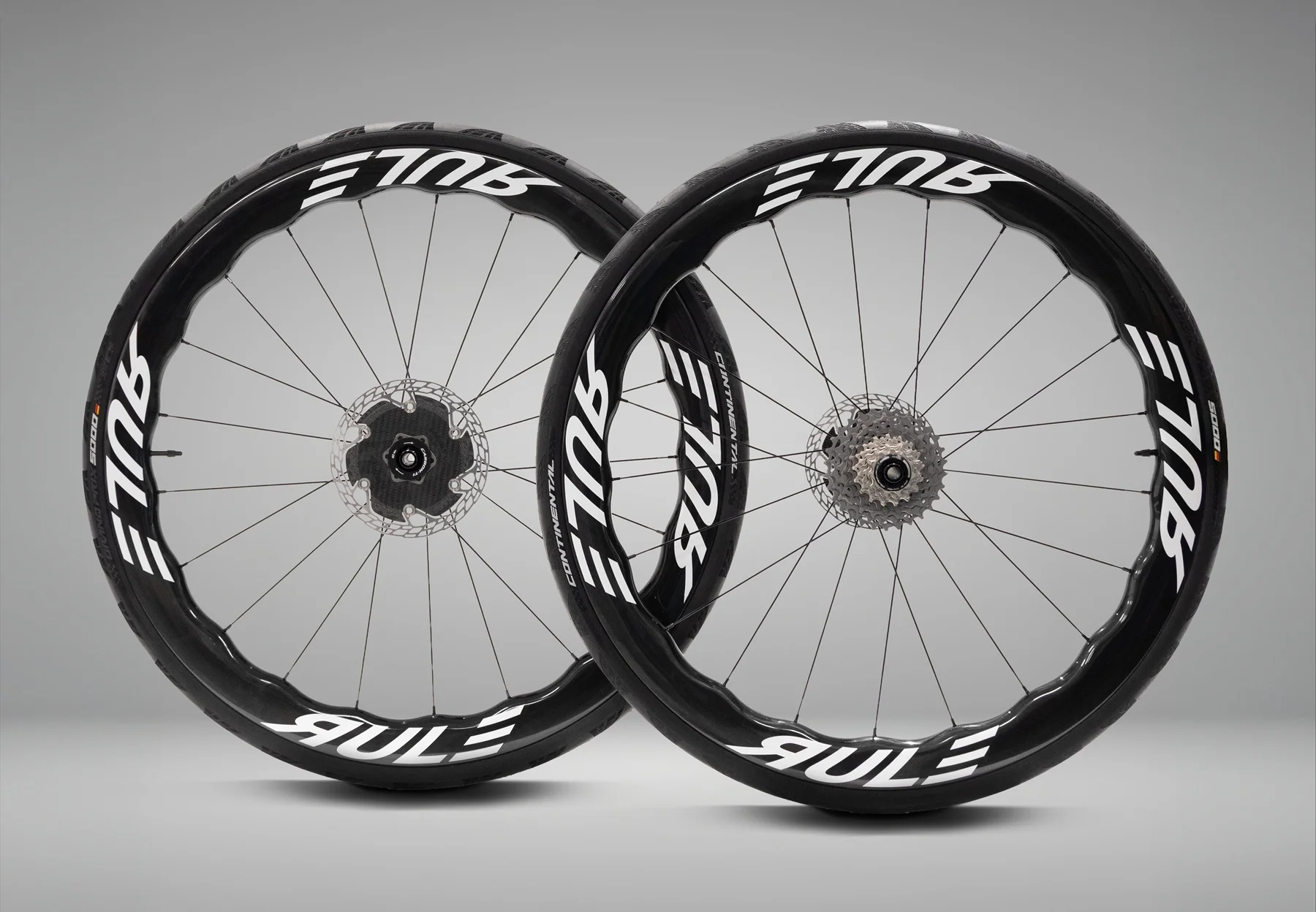 Rule Components lanza su primer juego de ruedas de carbono de 1390 gramos para carretera y gravel Rule Components lanza su primer juego de ruedas de carbono de 1390 gramos para carretera y gravel