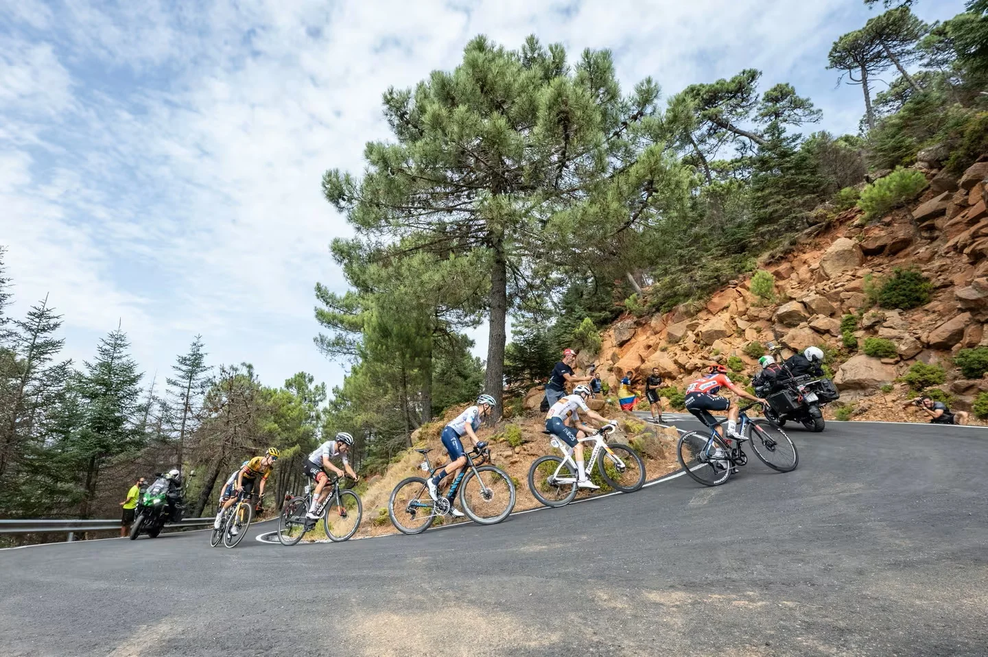 Todas las etapas oficiales de La Vuelta 26 en el planificador de rutas Komoot para rodar como los profesionales