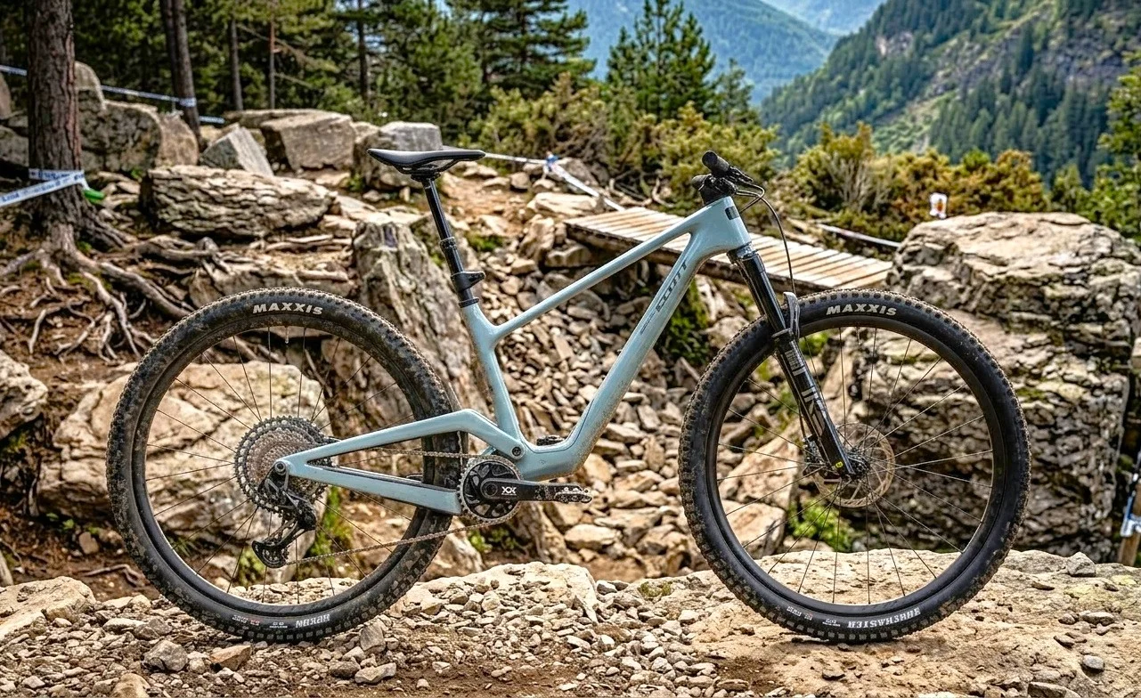 Scott rediseña el Downcountry con la nueva Spark DC que combina ligereza de rally y capacidad trail