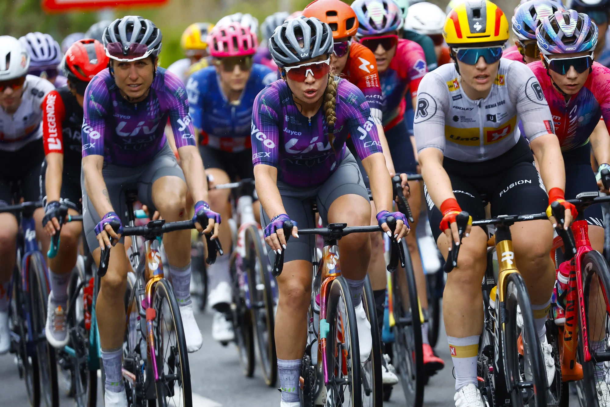 Segunda Etapa Vuelta a España Femenina: Las corredoras tuvieron este lunes la primera etapa en línea