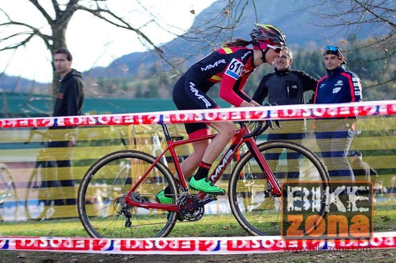 Stan Godrie y Aida Nuño ganan en la XL edición del ciclocross de Igorre