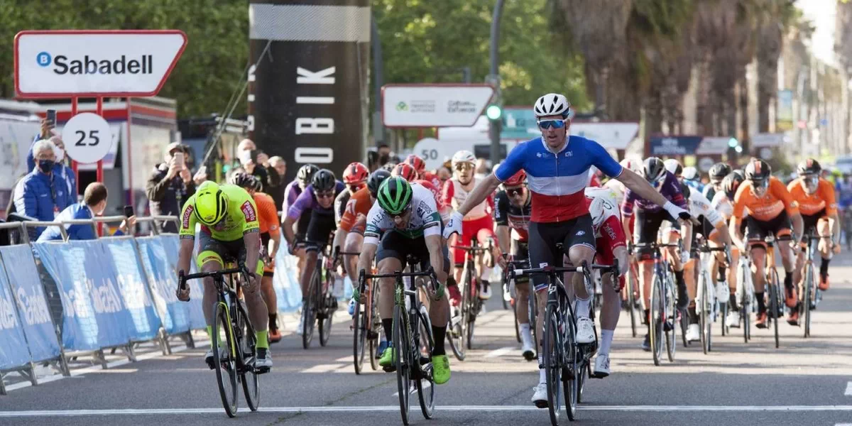 Stefan Küng ganador final de la Volta a la Comunitat Valenciana 2021