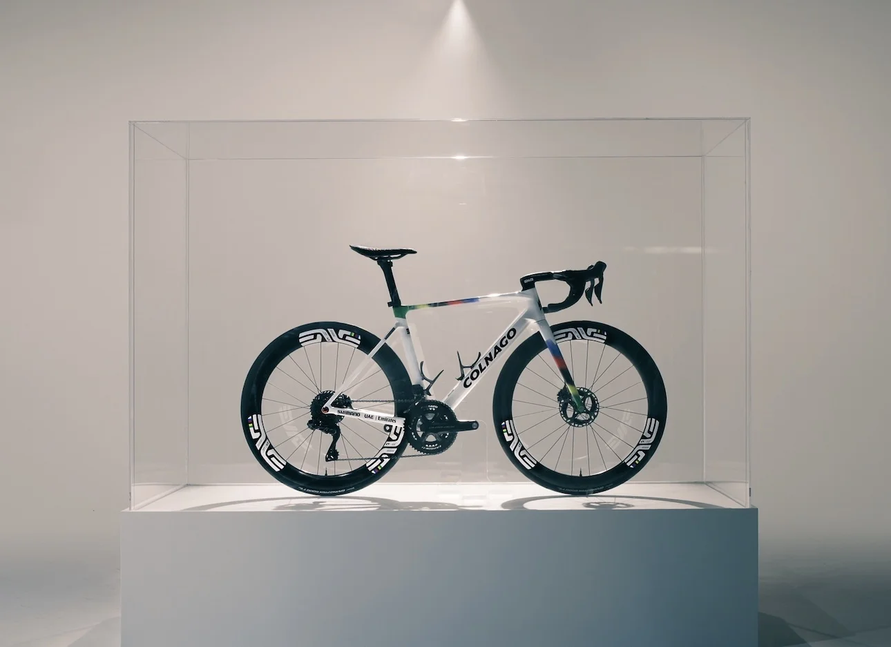 Subasta exclusiva de la Colnago V5Rs de Tadej Pogacar en Bikeroom: Puja inicial: 30.000 €