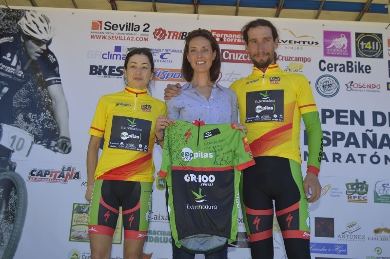 Susana Alonso y Pedro Romero líderes del Open de España BTT Maratón