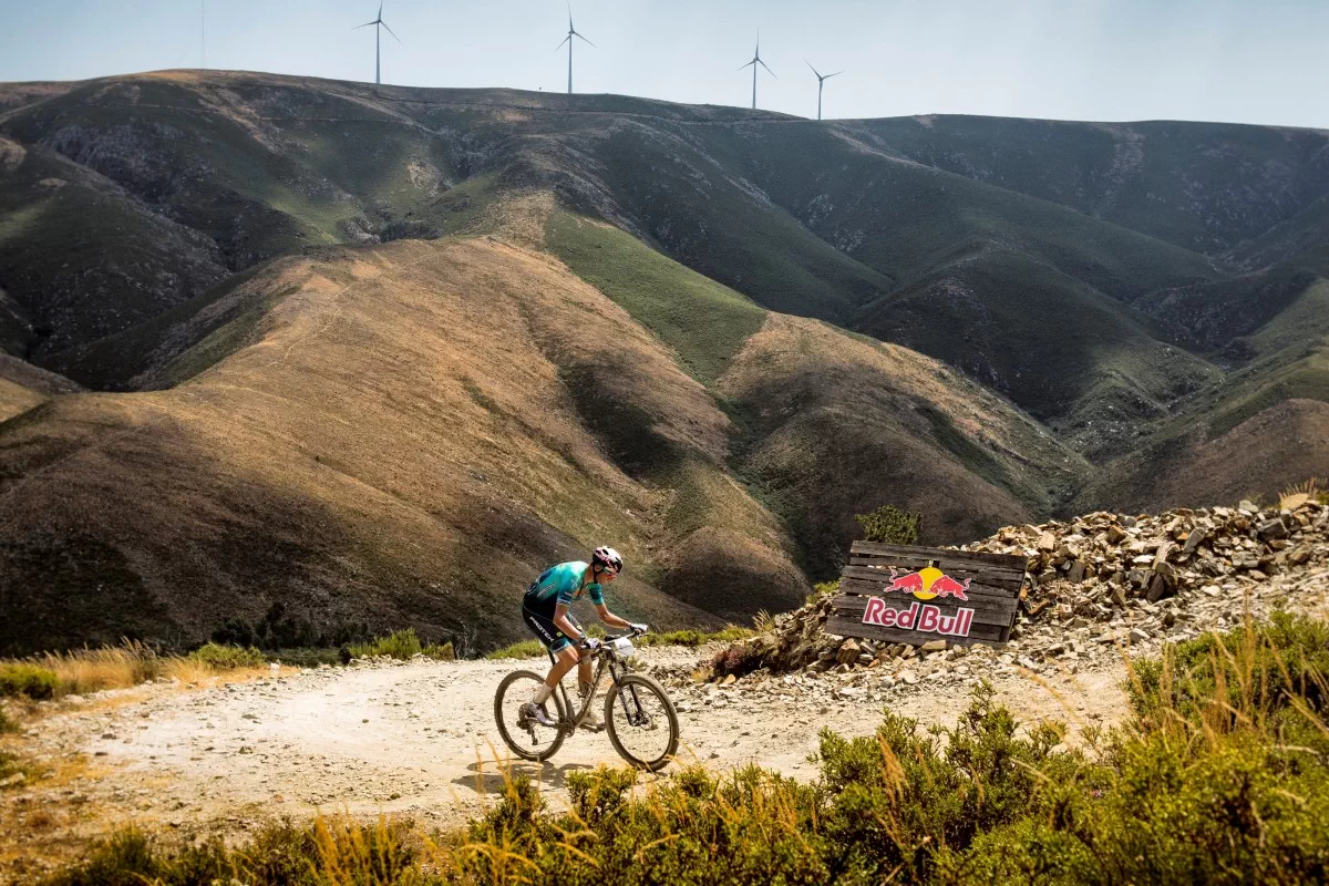 Tiago Ferreira logra un nuevo récord mundial en mtb con 17.753 metros verticales en 24 horas