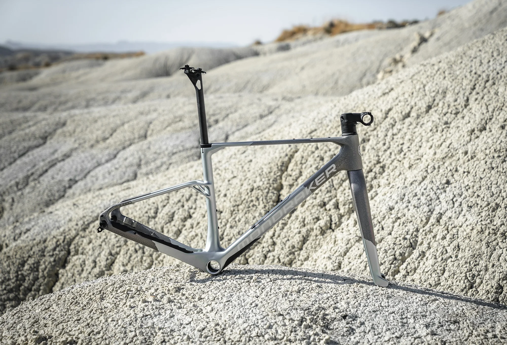 Todo sobre el exclusivo cuadro Mondraker Arid Carbon Unlimited FAULTLINE