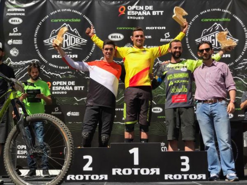 Toni Ferreiro y Desiree Duarte primeros líderes del Open de España de Enduro