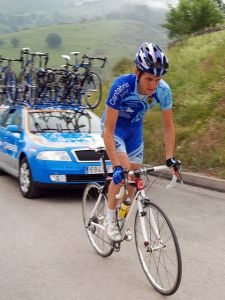 Dos corredores cántabros amplían la plantilla del Trasmiera - Fuji Dos corredores cántabros amplían la plantilla del Trasmiera - Fuji
