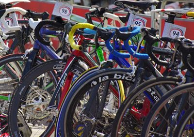 Arranca el triatlón guipuzcoano en Deba