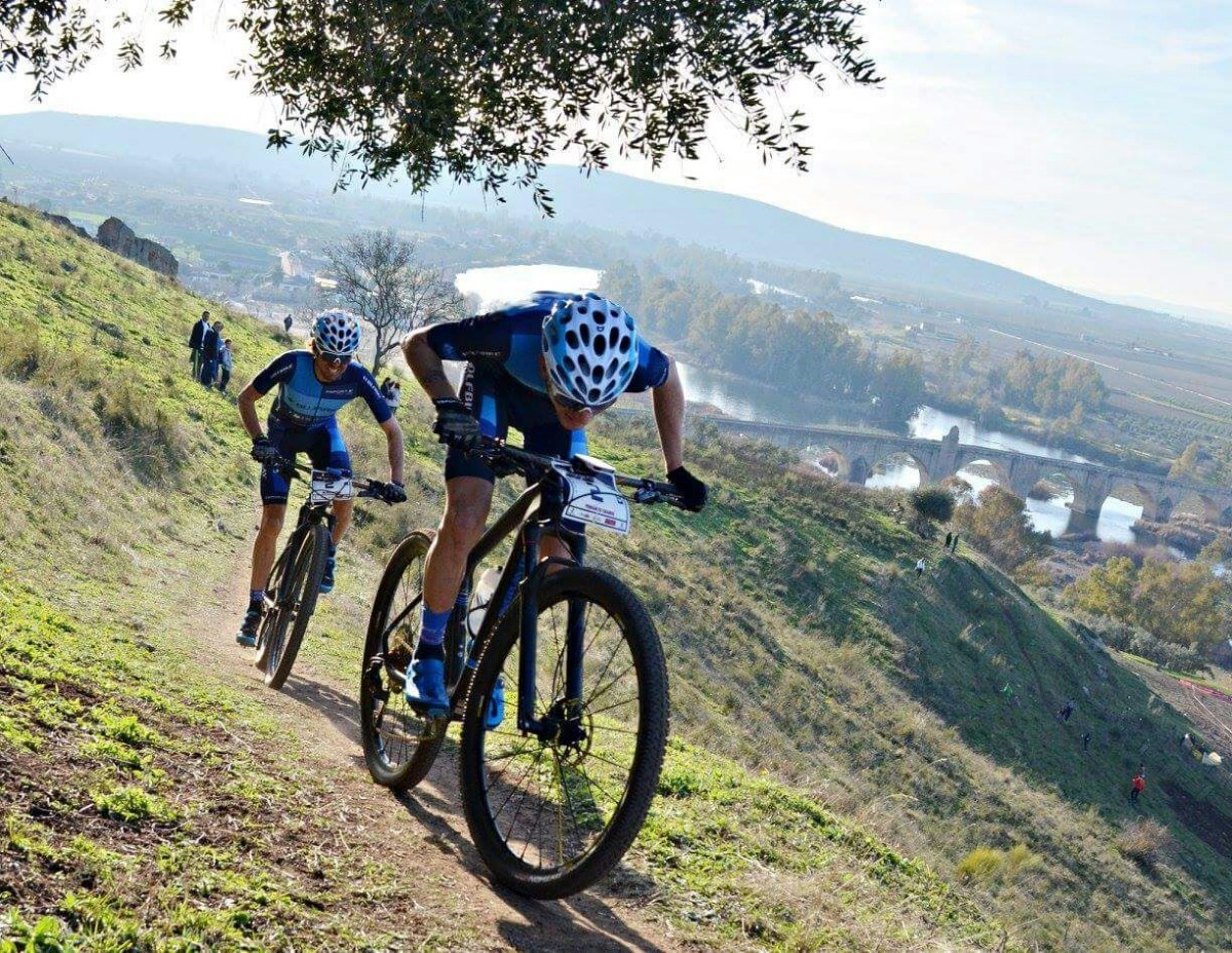 Triki Beltrán-Víctor Manuel Fernández, a por la Vuelta a Ibiza en MTB