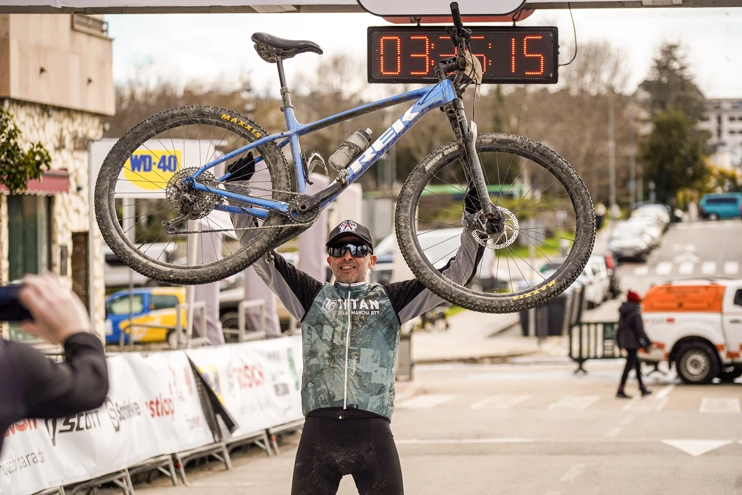 Triunfo de Issmaili y Lozano en una épica segunda cita de el Circuito Sanferbike Triple Corona