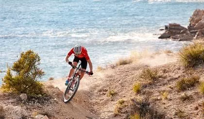 FSA presenta el KFX SIC, su primer manillar con potencia integrada para  bicis de montaña