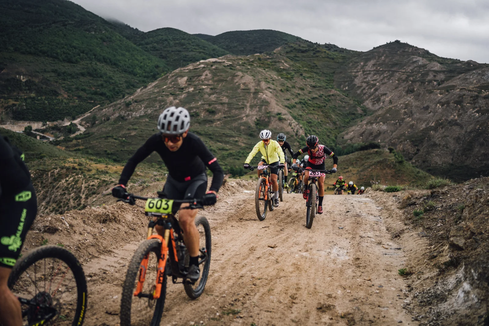 Una espectacular crono dará comienzo a La Rioja Bike Race by Pirelli 2024